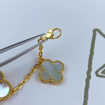 [Luna Brilliance]MAGIC CLOVER MOP GOLD BRACELET 5 MOTIFS