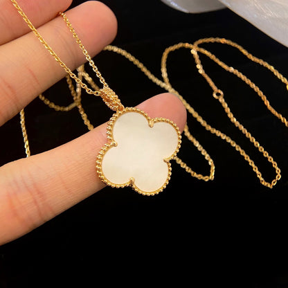 [Luna Brilliance]CLOVER 25MM MOP LARGE PENDANT NECKLACE