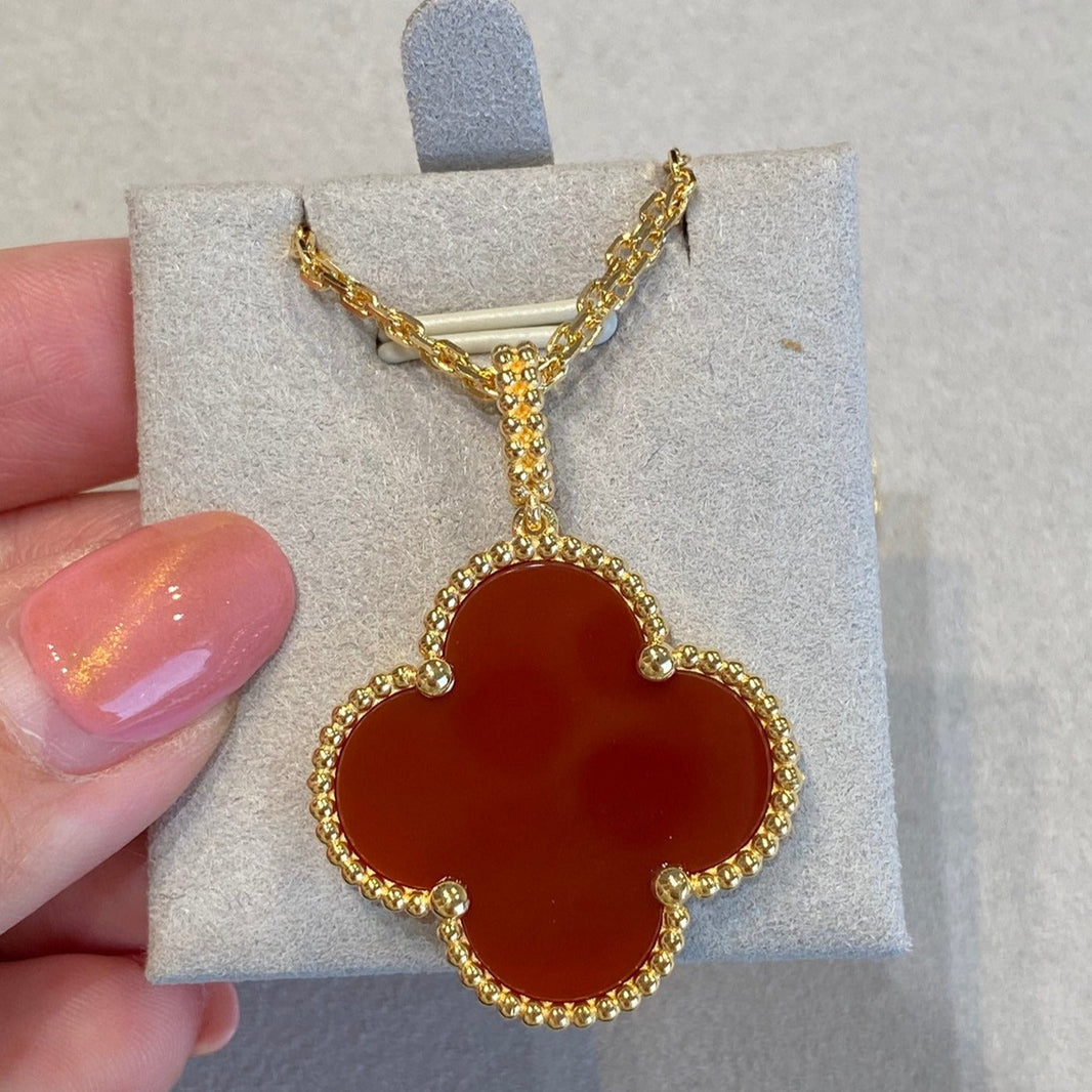 [Luna Brilliance]CLOVER 25MM NECKLACE GOLD CARNELIAN