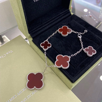 [Luna Brilliance]CLOVER 5 MOTIFS SIVLER CARNELIAN BRACELET