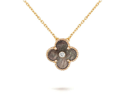 [Luna Brilliance]CLOVER 15MM CHRISTMAS LIMITED EDITION SINGLE FLOWER NECKLACE