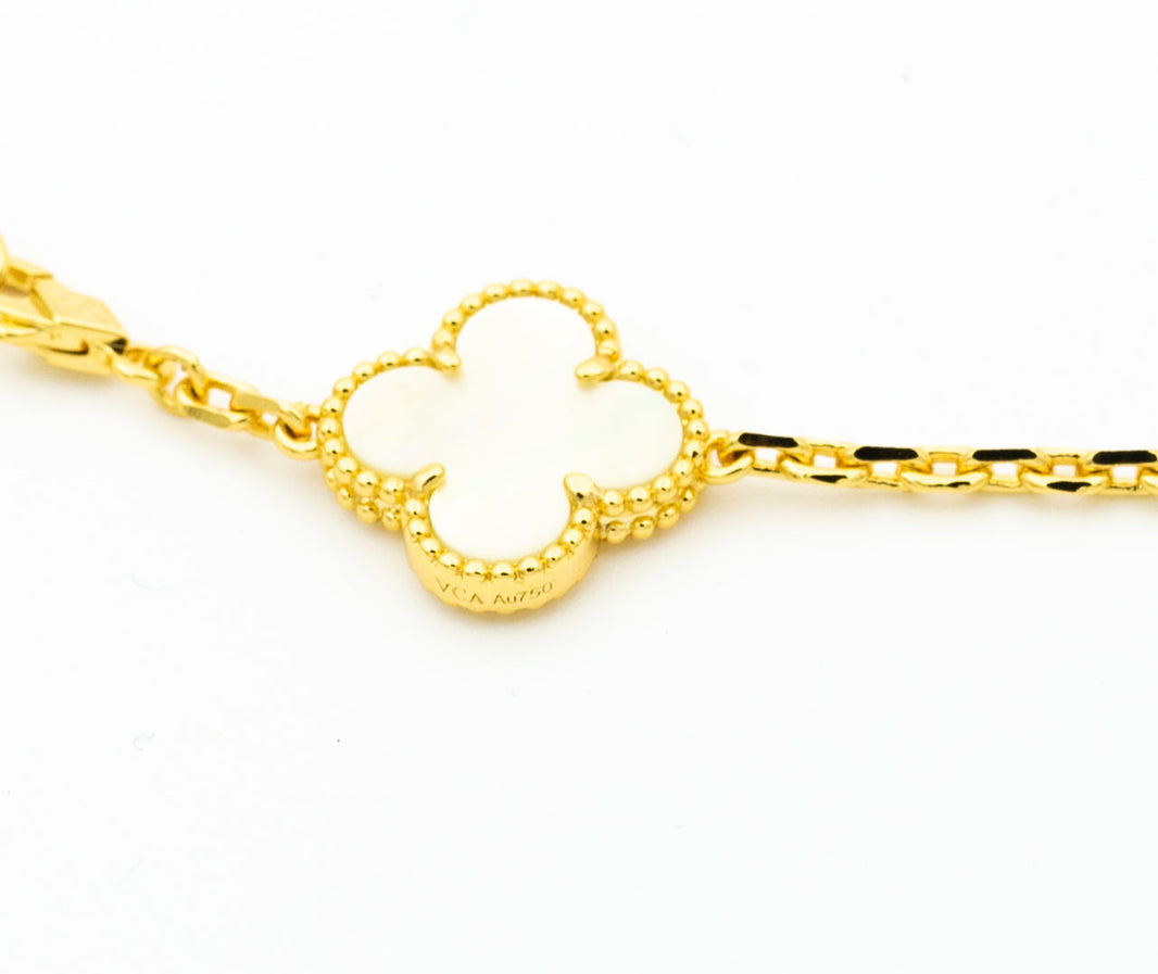 [Luna Brilliance]CLOVER BRACELET 5 MOTIFS ONYX MOP
