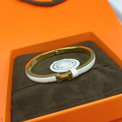 [Luna Brilliance]CLASSIC HM CLIC WHITE 8MM ENAMEL BRACELET