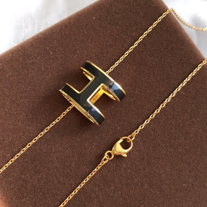 [Luna Brilliance]HM CLIC BLACK ENAMEL GOLD NECKLACE