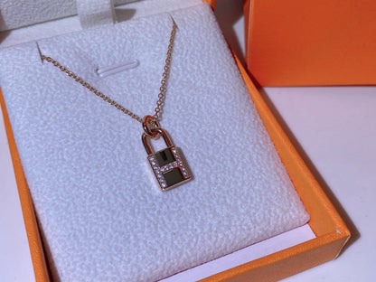 [Luna Brilliance]HM ADVANCED NICHE LOCK HEAD NECKLACE DIAMONDS