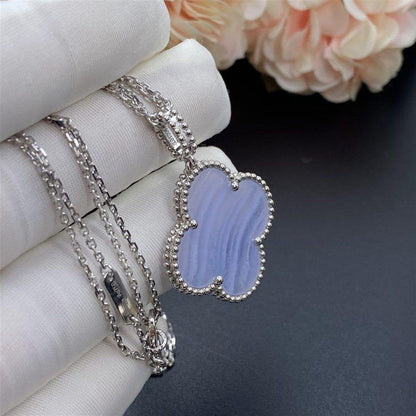 [Luna Brilliance]CLOVER SILVER CHALCEDONY BIG CLOVER NECKLACE